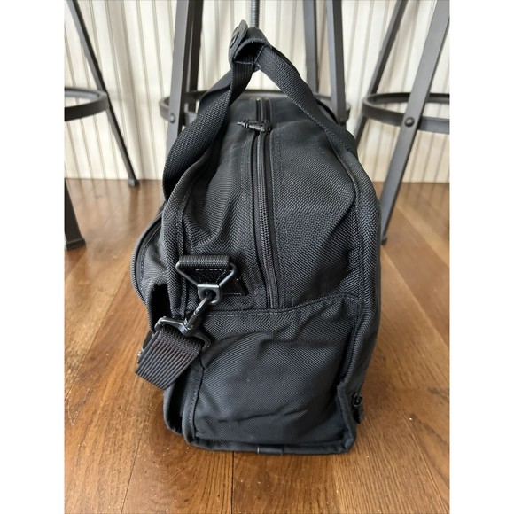 Brand New TUMI Ballistic Nylon/Leather Weekender Duffle Bag - Picture 4 of 14